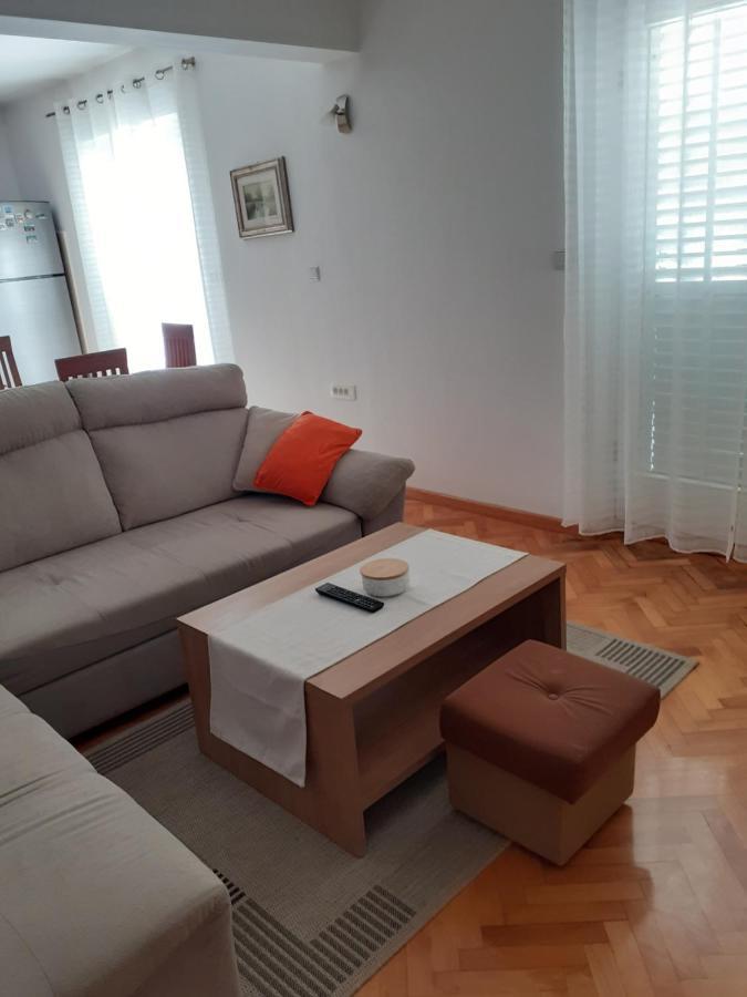 Apartman Maja & Marin Appartement Biograd Na Moru Buitenkant foto