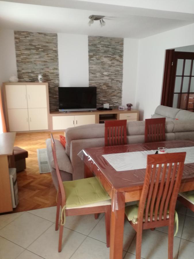 Apartman Maja & Marin Appartement Biograd Na Moru Buitenkant foto